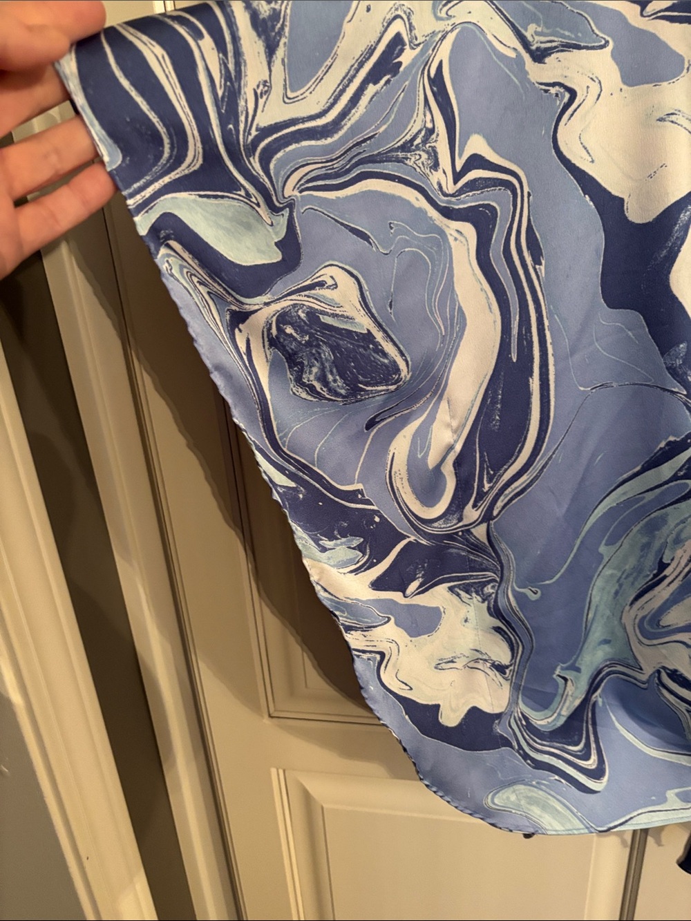Chico's Blue Marble V-Neck Tie-Front Blouse. Chico’s size 2 ((large). - Picture 4 of 7